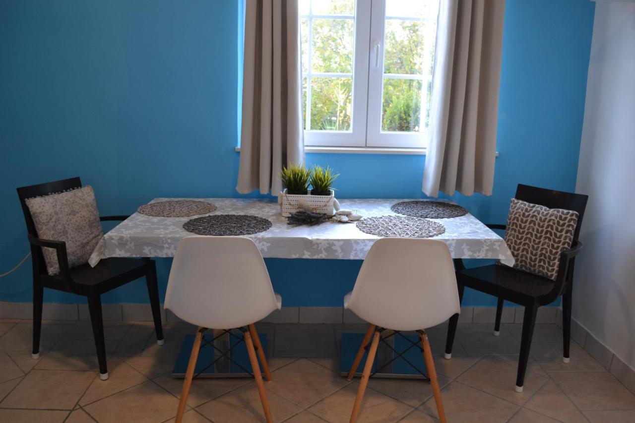Apartament Rem *