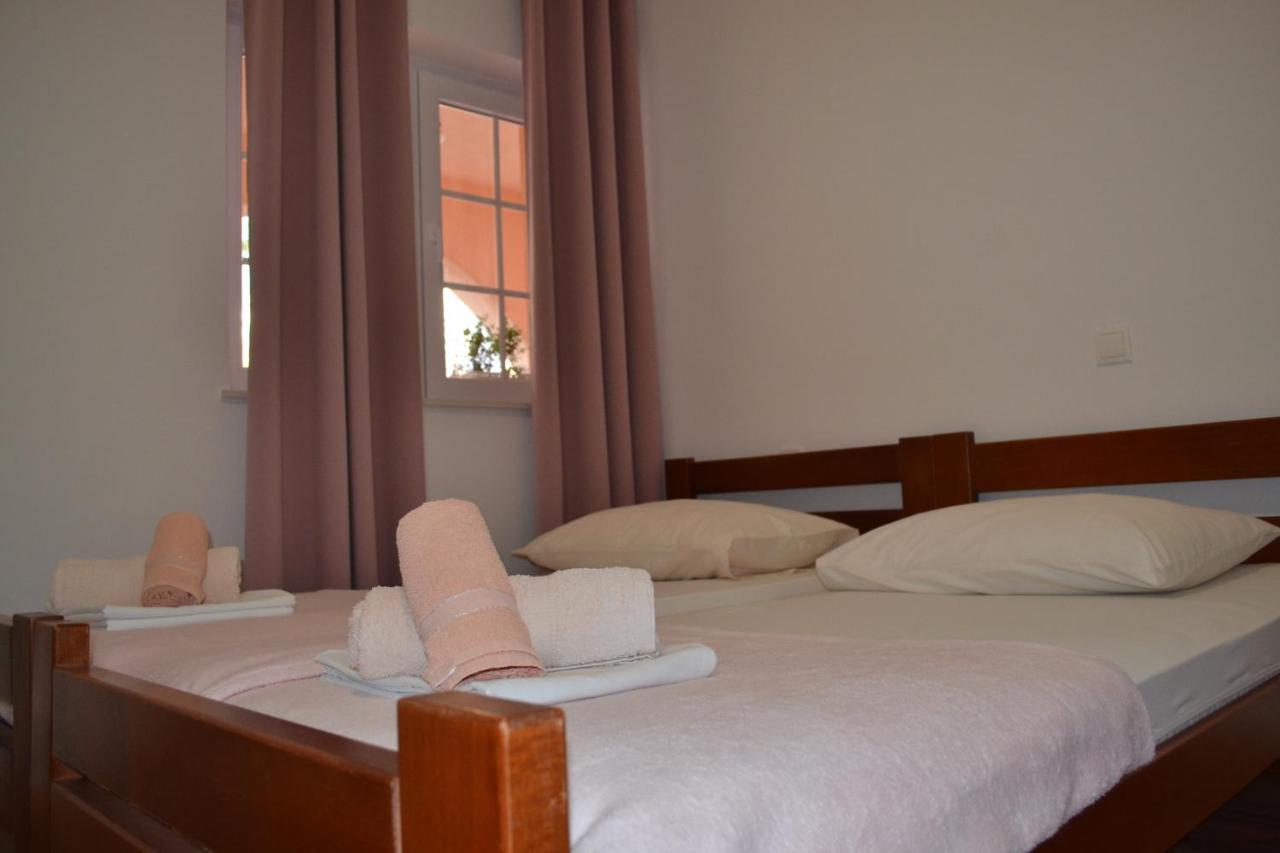 Apartament Rem *