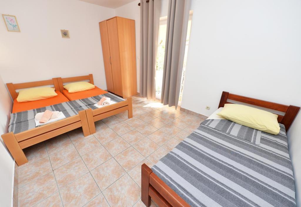 Apartment Rem Novalja